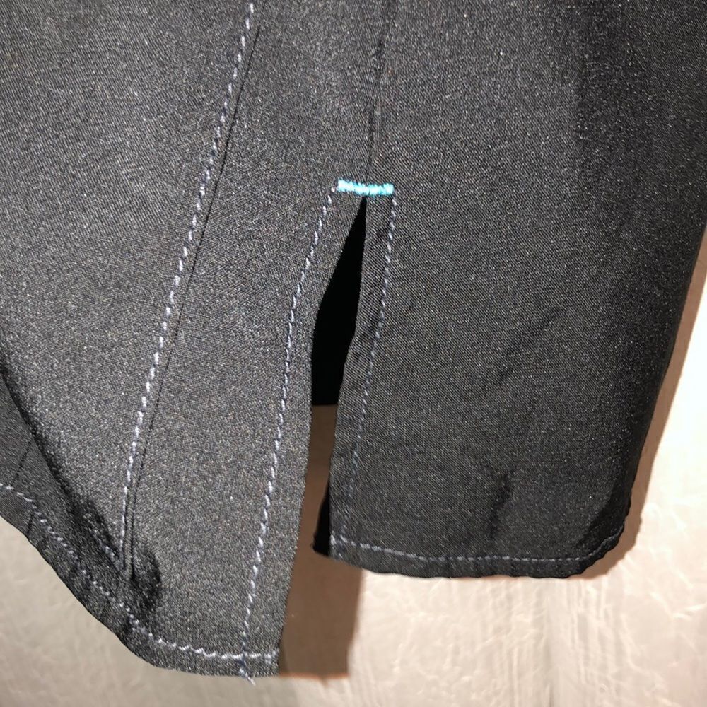 carhartt M Force Stretch Black Blue Scrub Top - Picture 7 of 15